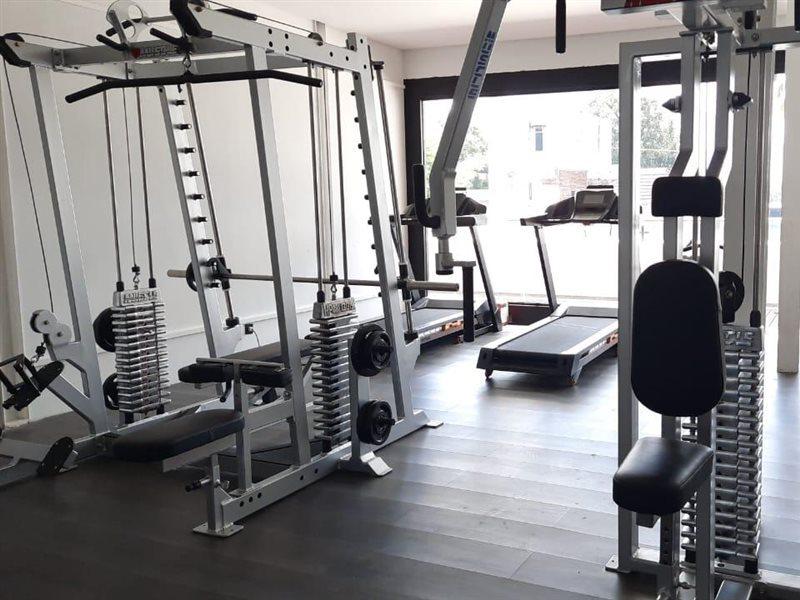 Rayz Umm Hotel Malang Ngoại thất bức ảnh