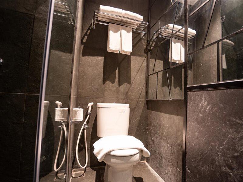 Rayz Umm Hotel Malang Ngoại thất bức ảnh
